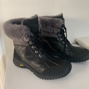 UGG Women’s  Adirondack II